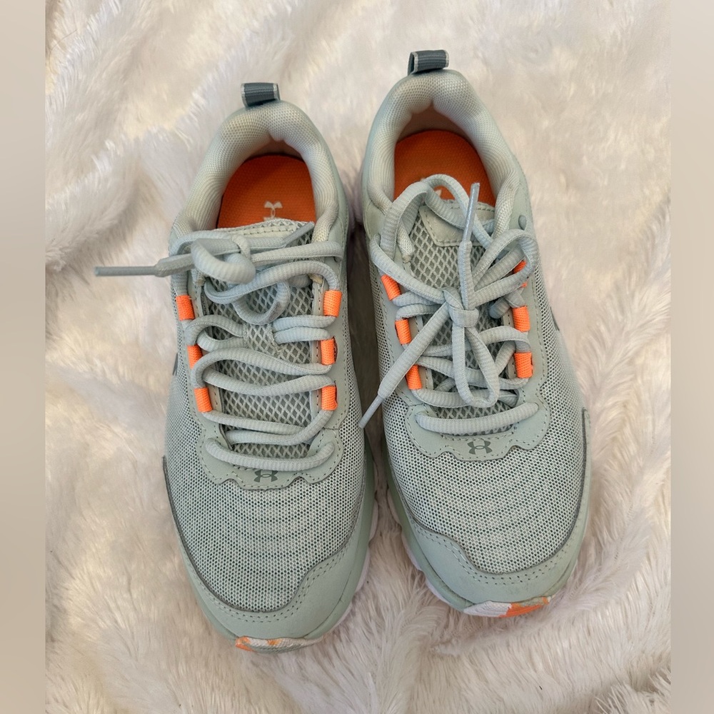 Women’s Under Armour Charged Assert (6)